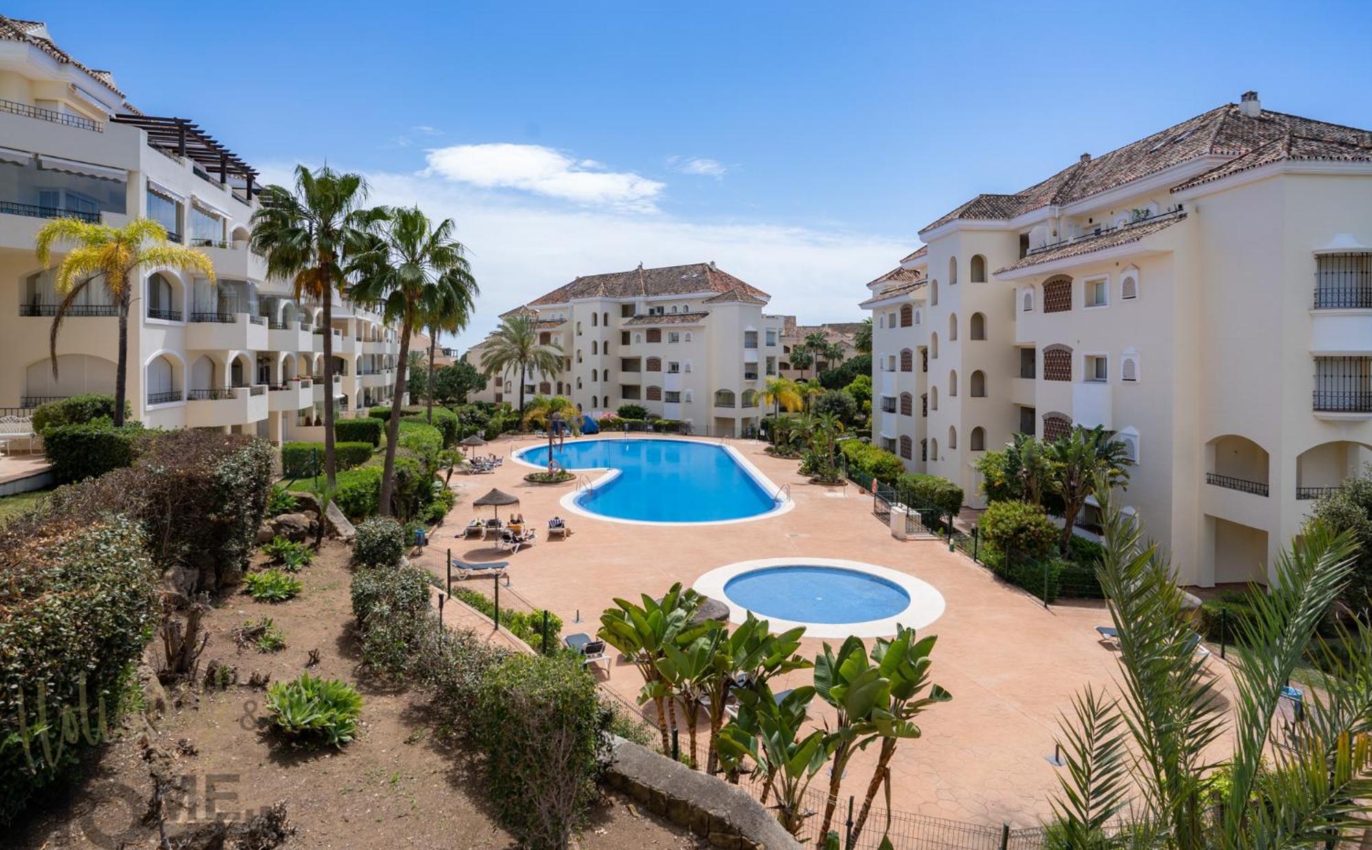 Hacienda Playa Elviria 300 M Playa,jardin , 2 Hab ,marbella Appartement